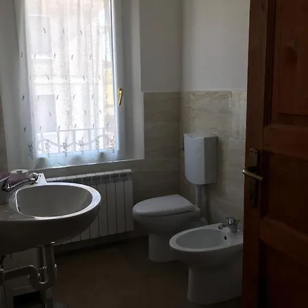 Bed & Breakfast La Sosta & *